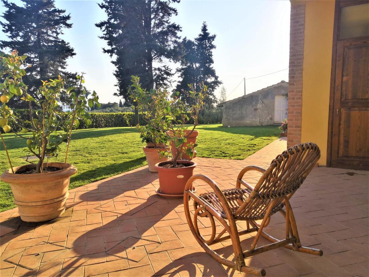 Tenuta Barbadoro Agriturismo Apartment Монтеспертоли Экстерьер фото