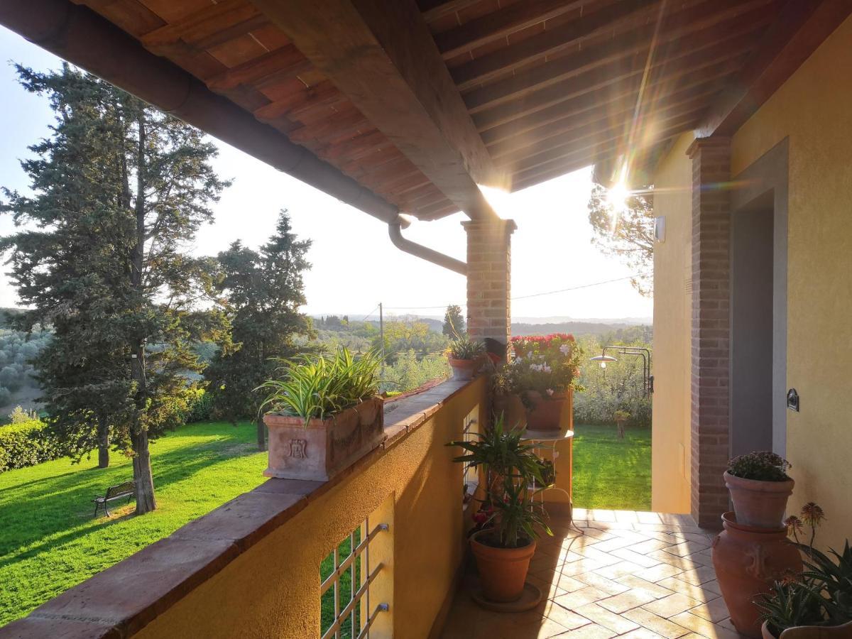 Tenuta Barbadoro Agriturismo Apartment Монтеспертоли Экстерьер фото